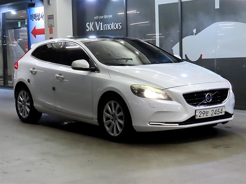 Volvo V40 D3 Momenteom
