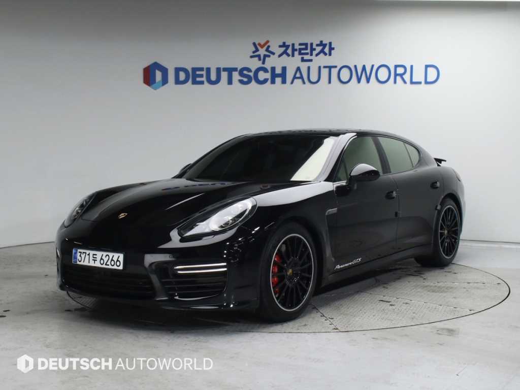 Porsche Panamera 4.8 GTS