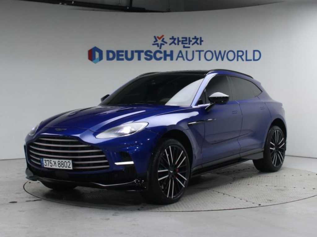 Aston Martin X4 DBX 4.0 V8 707