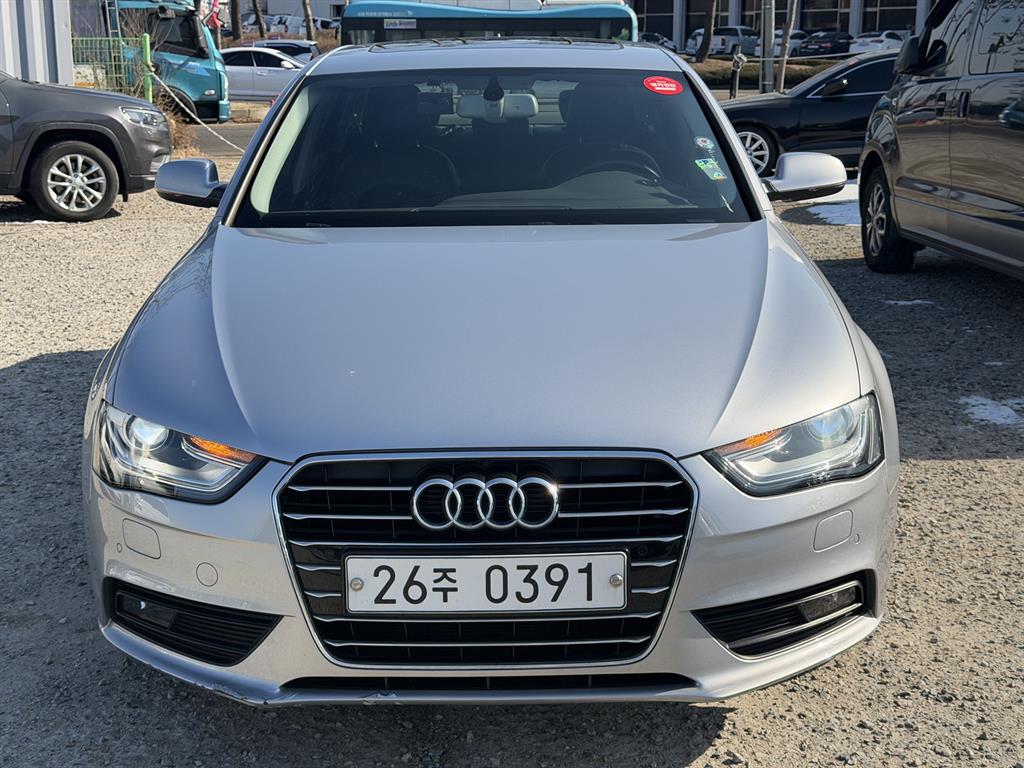아우디 A4 30 TDI