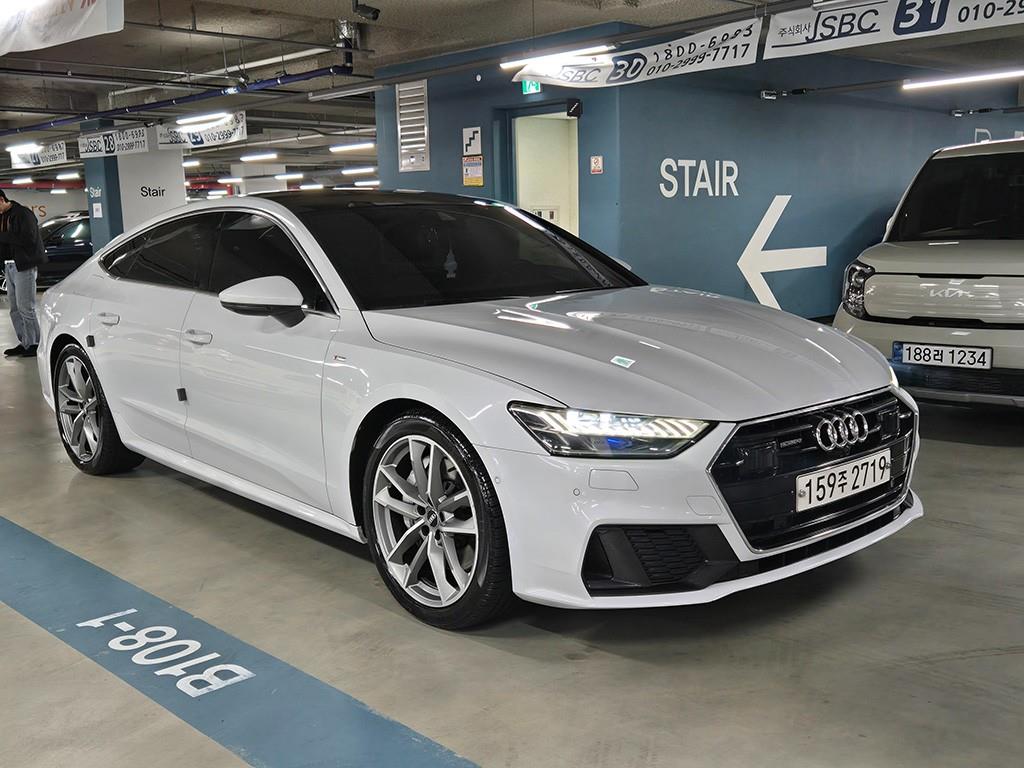 아우디 A7 55 TFSI Quattro Premium
