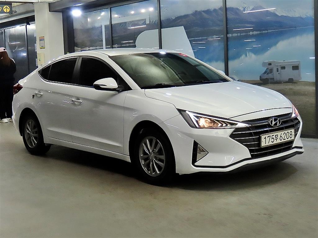 Hyundai Avante 1.6 Smart