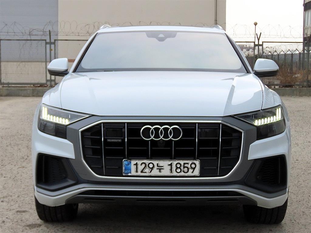 아우디 Q8 50 TDI Quattro Premium