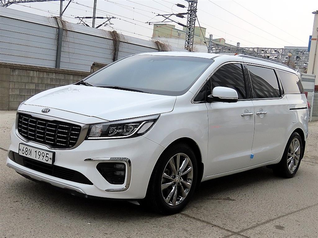 Kia Carnival Rimujin 7 seats VIP