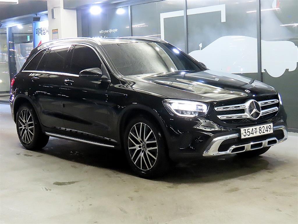 벤츠 GLC 300 4Maetik Premium