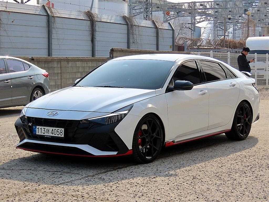 현대 아반떼 N 2.0 Turbo