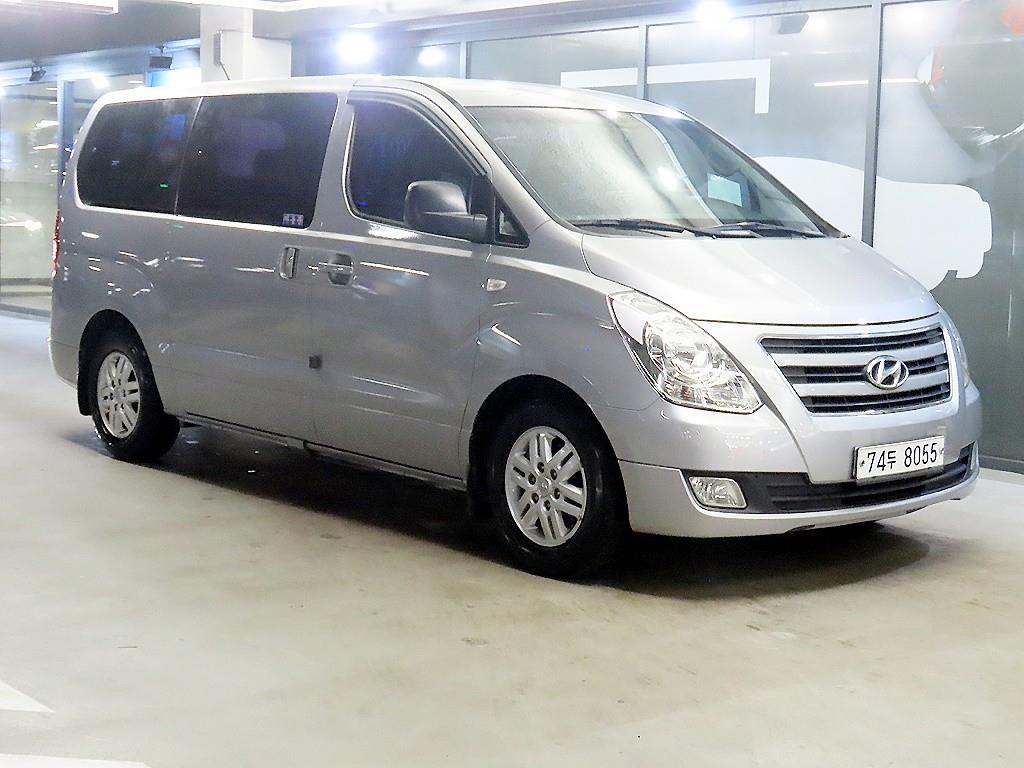 Hyundai Grand Starex 11 seats Smart
