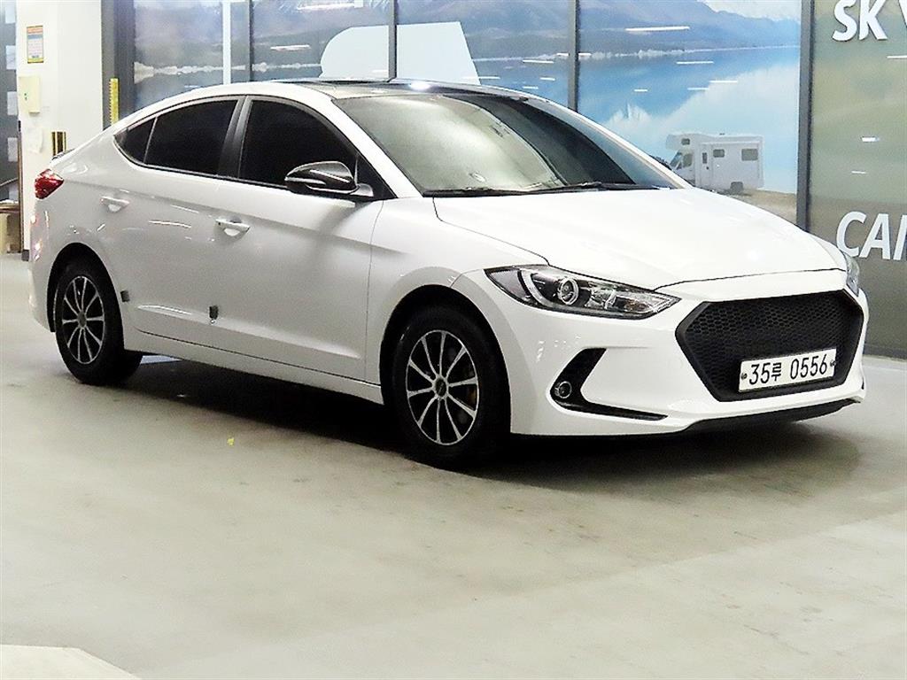 Hyundai Avante 1.6 GDi Smart Special