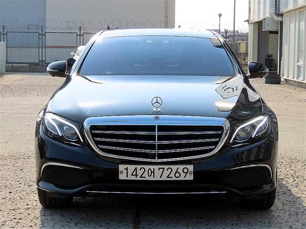 벤츠 E클래스 E300 4Maetik Exclusive