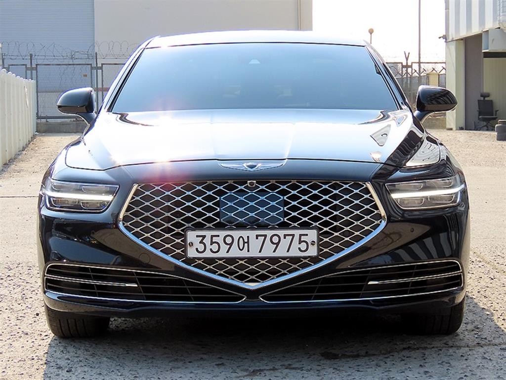 Genesis G90 3.8 AWD Luxury