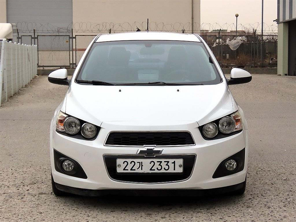 Chevrolet Aveo 4 door 1.6 LS