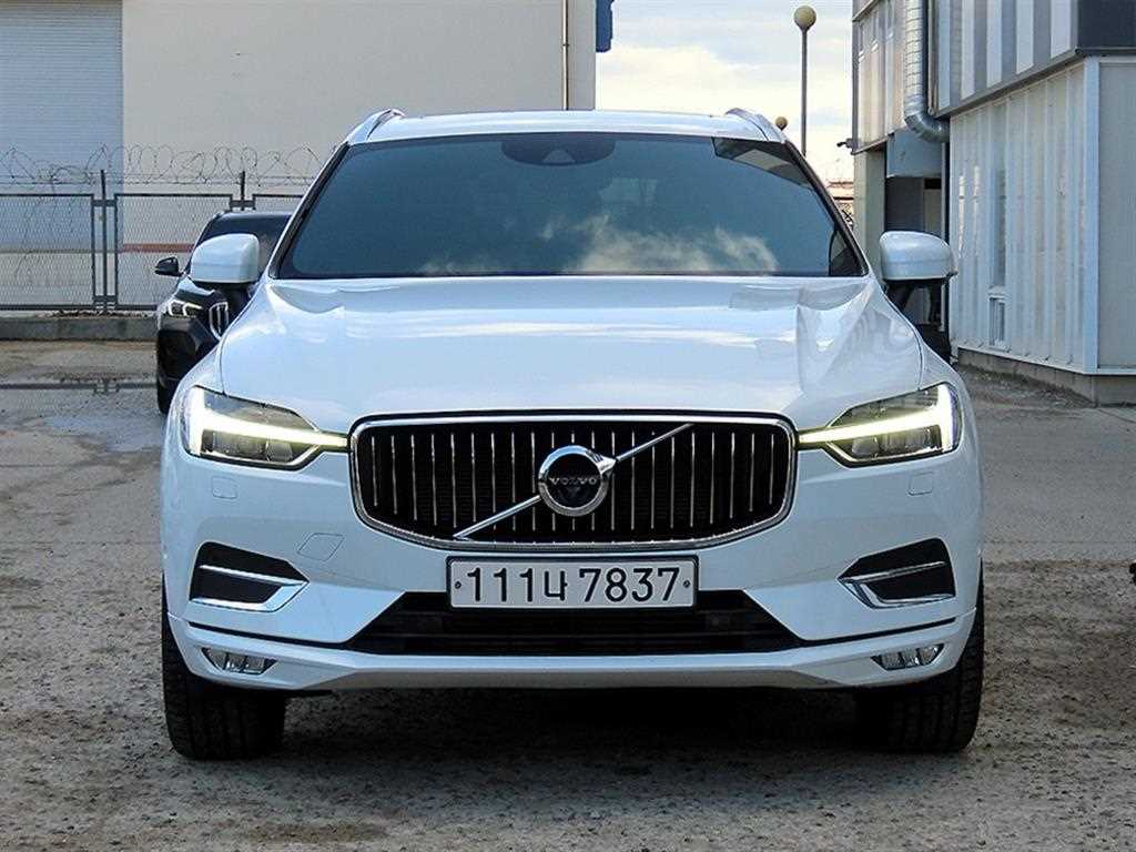 볼보 XC60 T6 AWD Inseukeuripsyeon