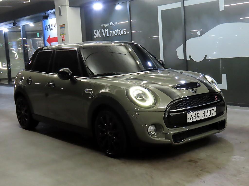 미니 쿠퍼 5 door 2.0 S