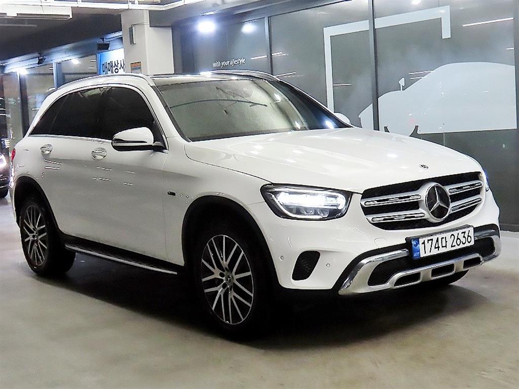 벤츠 GLC 300e 4Maetik
