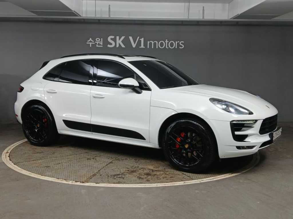 포르쉐 마칸 3.0 GTS