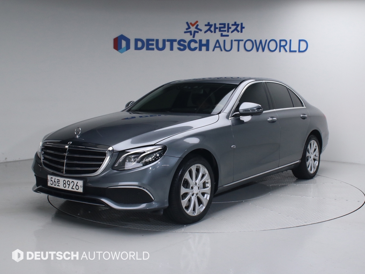 Mercedes-Benz E-Class E300 4Maetik Exclusive