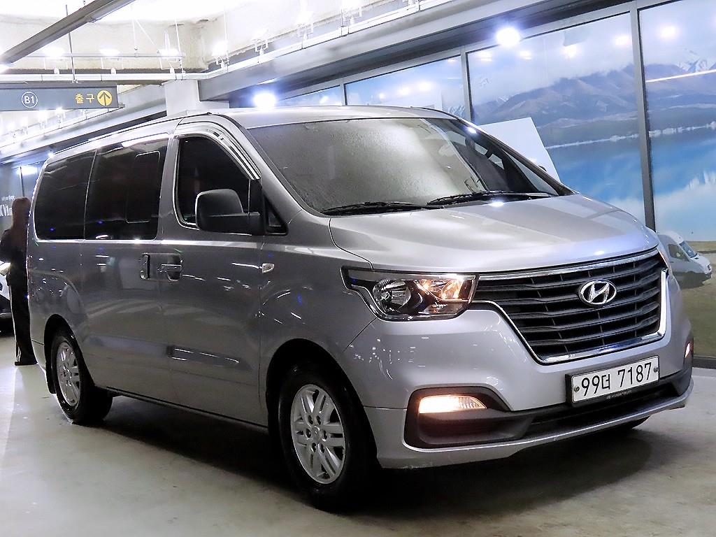 Hyundai Grand Starex Kaempingka 2WD