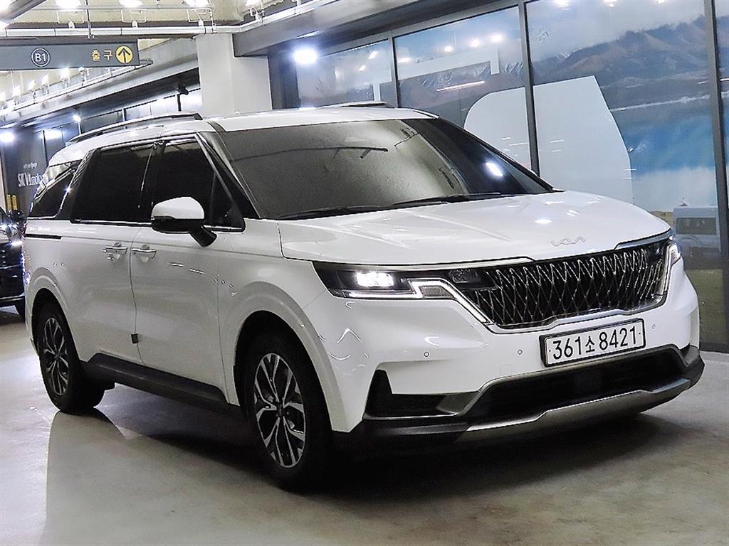Kia Carnival 9 seats Noblesse