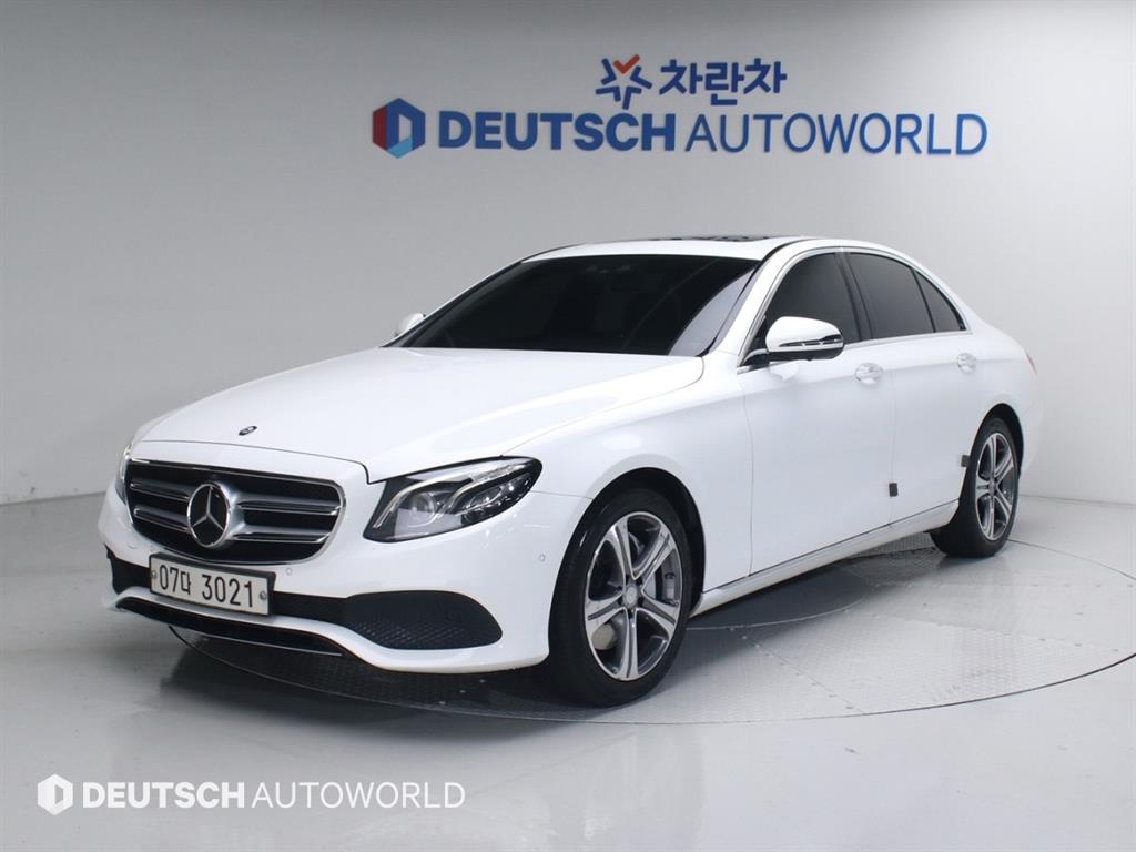 벤츠 E클래스 E300 4Maetik Avantgarde