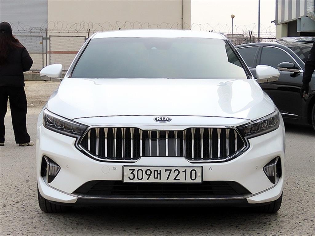Kia K7 Premier Hybrid Noblesse
