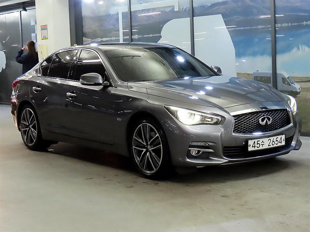 인피니티 Q50 2.2D