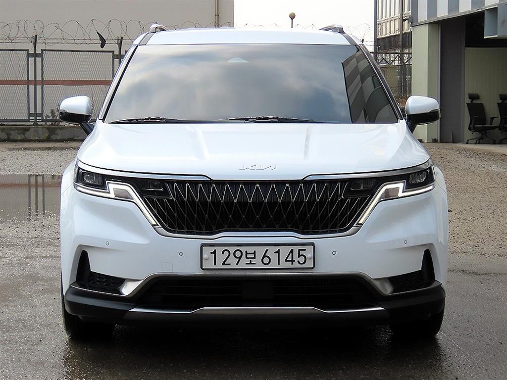 Kia Carnival 9 seats Noblesse