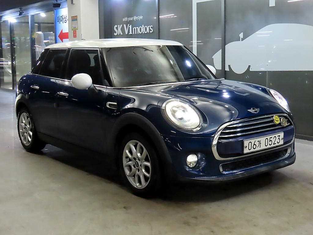 MINI Cooper 5 door 1.5 D Hai