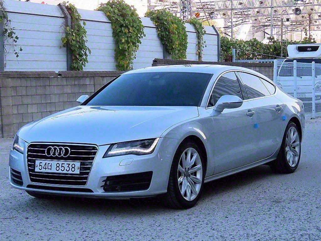 아우디 A7 3.0 TFSI Quattro Enteuri