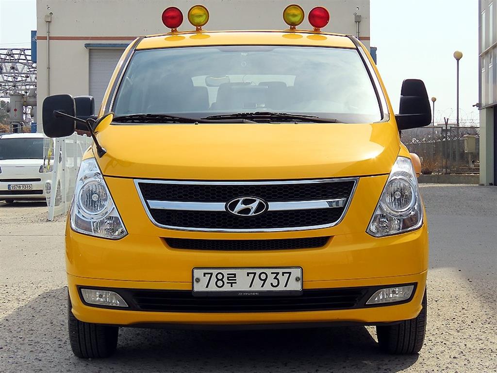 Hyundai Grand Starex Eorinibohocha 15 seats 4WD