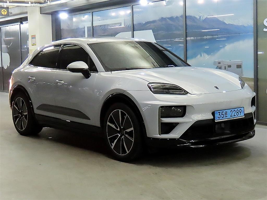포르쉐 마칸 EV BEV Turbo