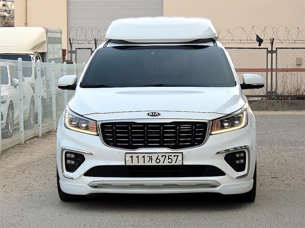 Kia Carnival Hairimujin 9 seats Noblesse Special