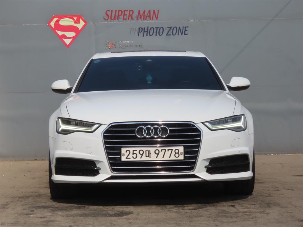 아우디 A6 40 TFSI Premium
