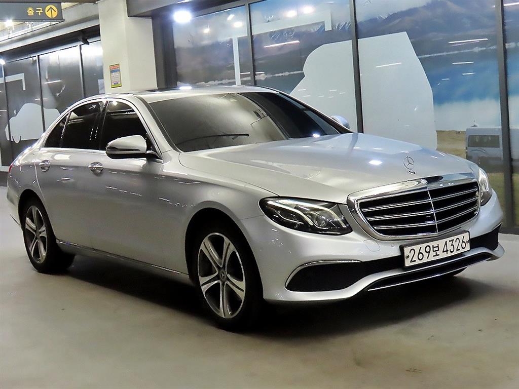 Mercedes-Benz E-Class E220d Exclusive