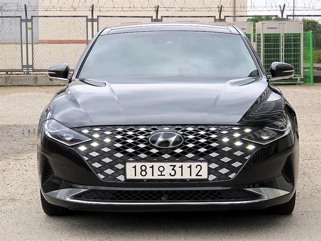 Hyundai Grandeur Hybrid 2.4 HEV Le Blanc