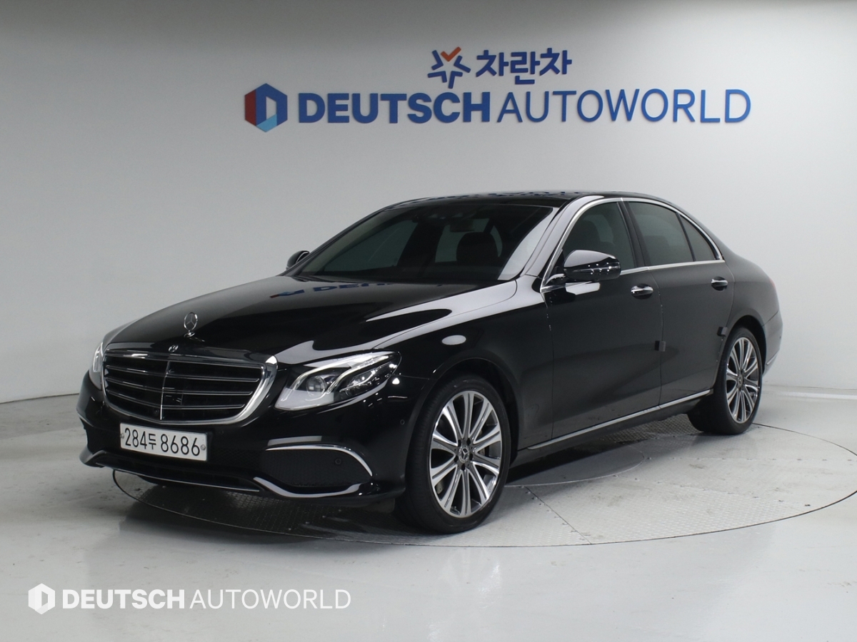 Mercedes-Benz E-Class E450 4Maetik Exclusive