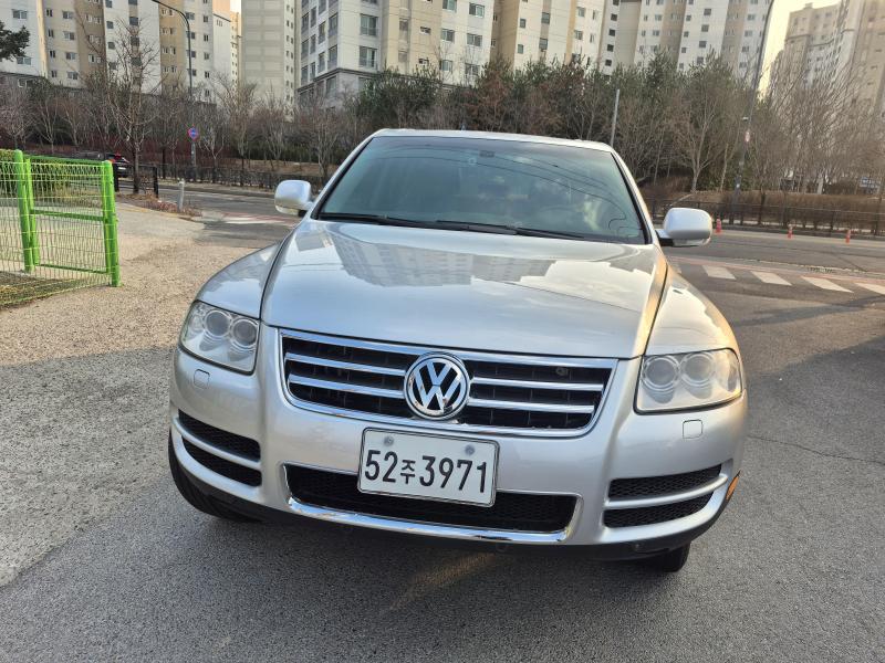 폭스바겐 투아렉 4.2 V8