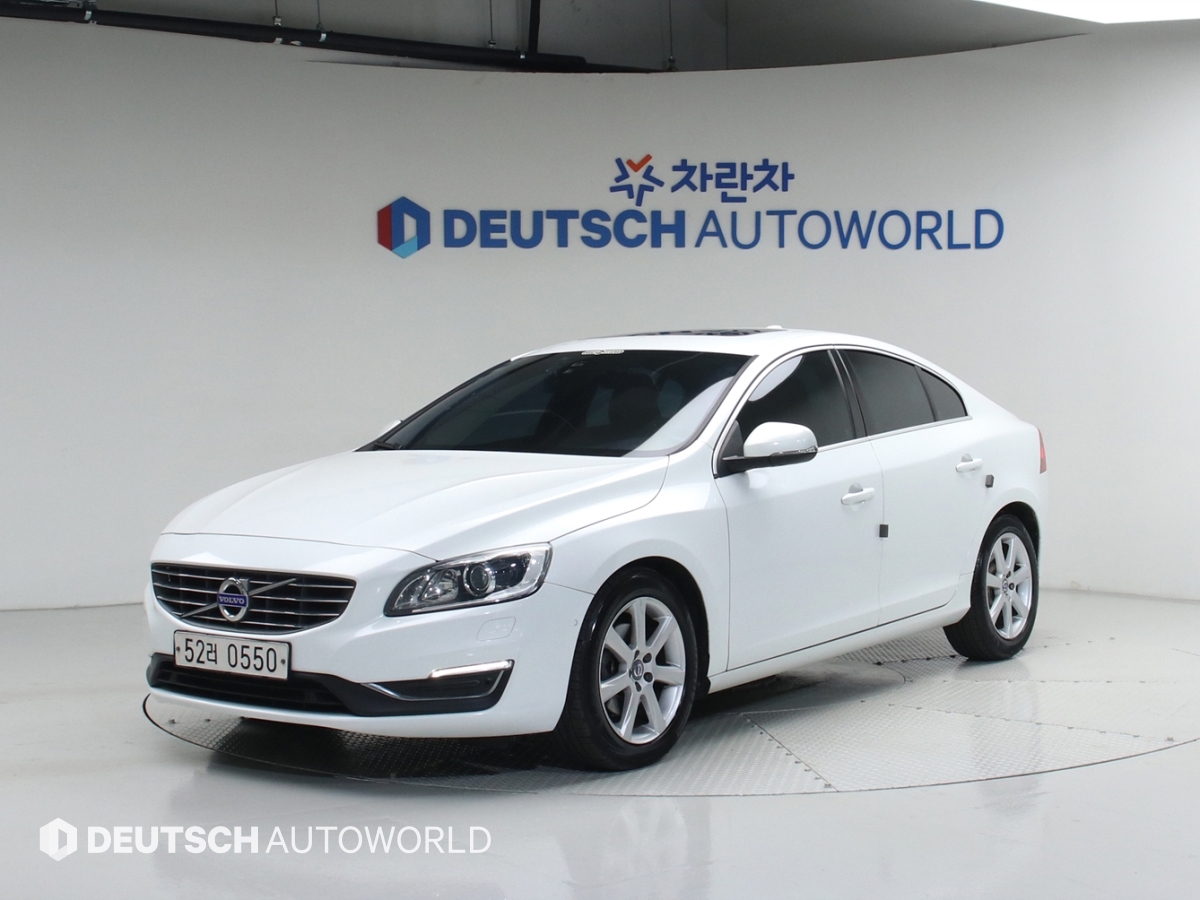 볼보 S60 D3 Momenteom