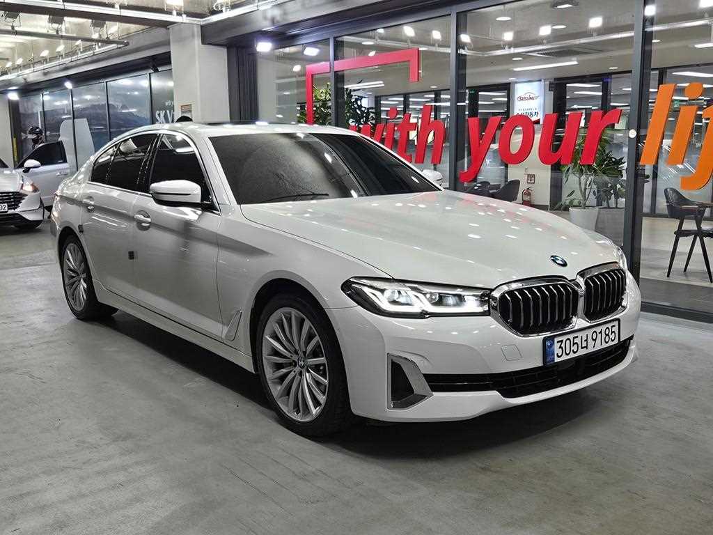 BMW 5 Series 530i xDrive Luxury