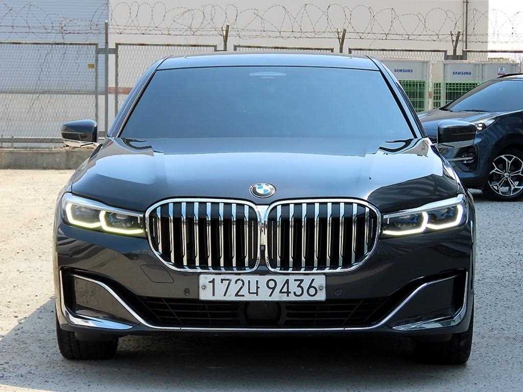 BMW 7 Series 740Ld xDrive Dijain Pyueo Ekselreonseu