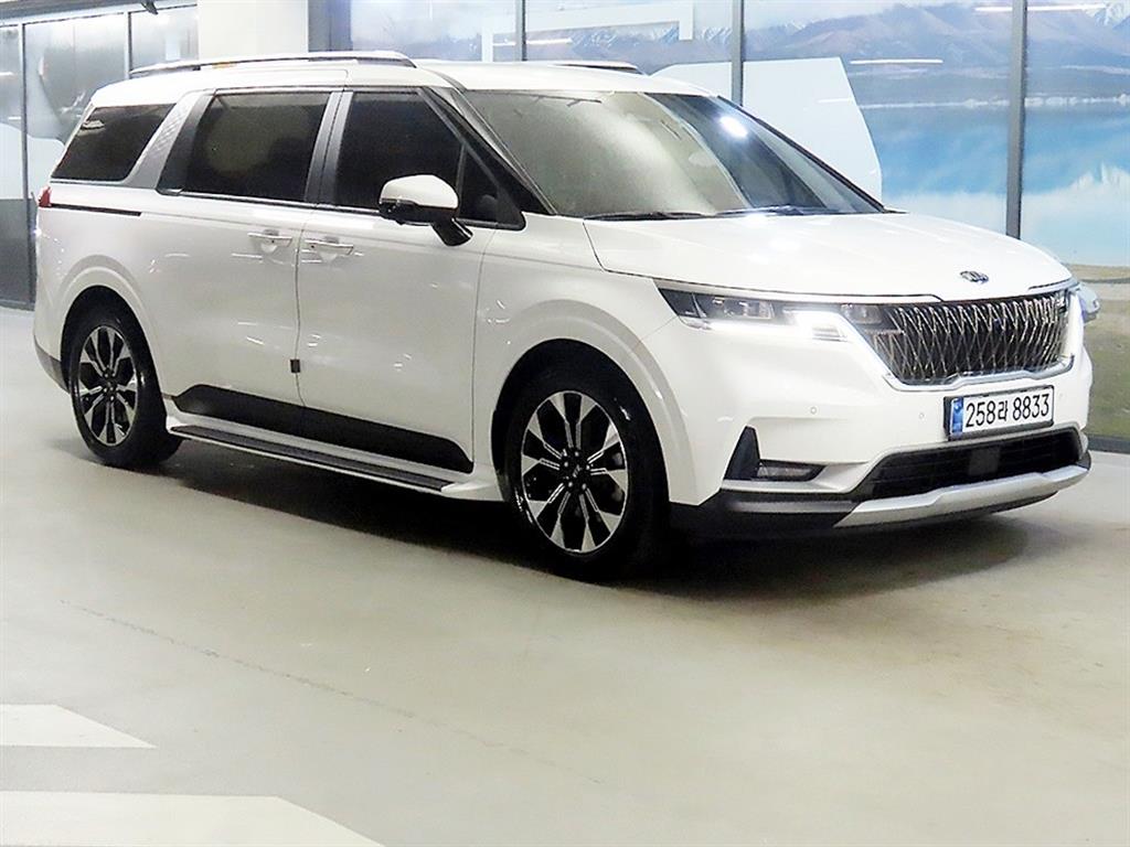 Kia Carnival 9 seats Prestige