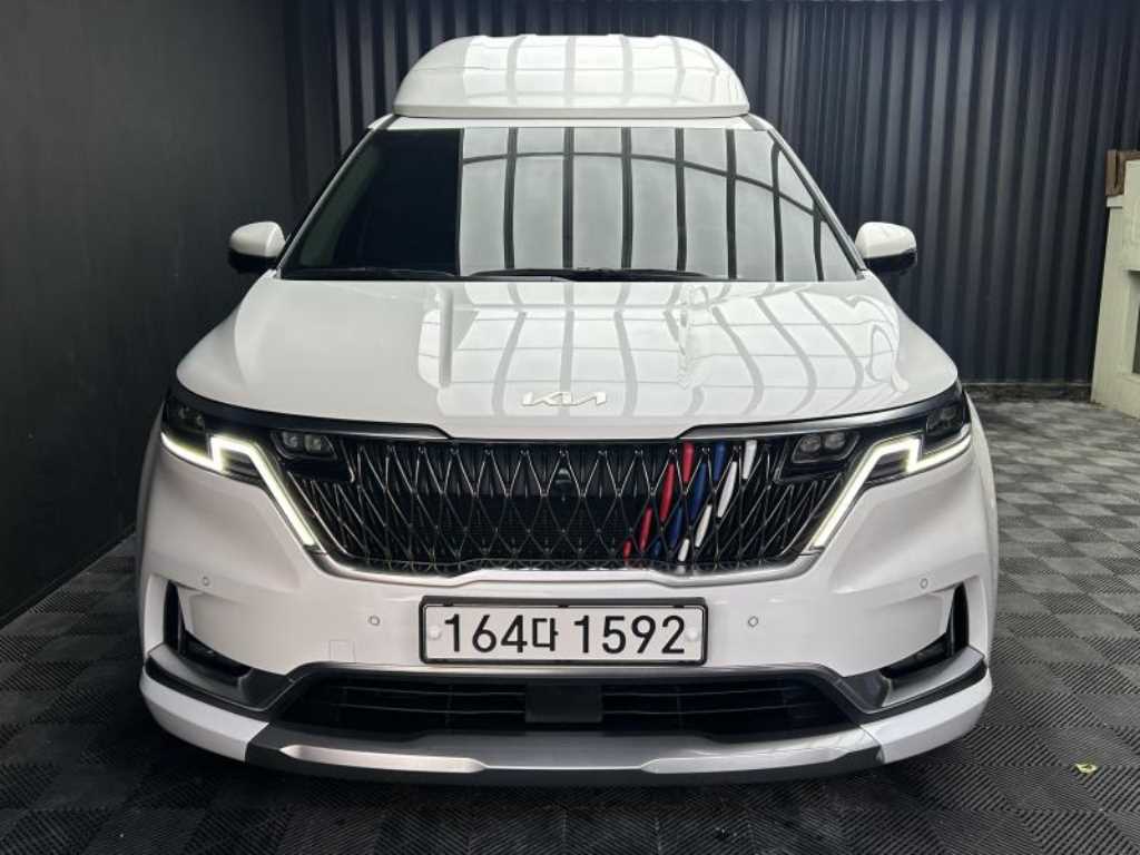 Kia Carnival Hairimujin 7 seats Signature