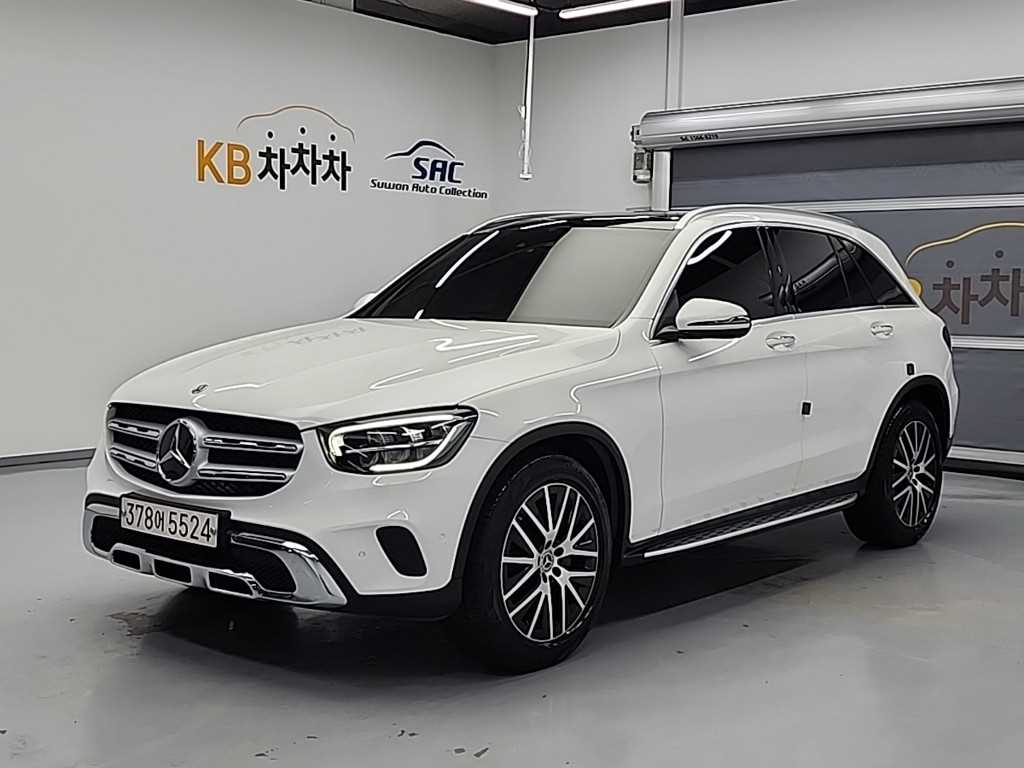 벤츠 GLC 300 4Maetik