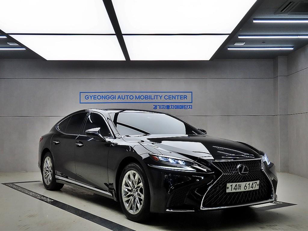 Lexus LS 500h AWD Luxury