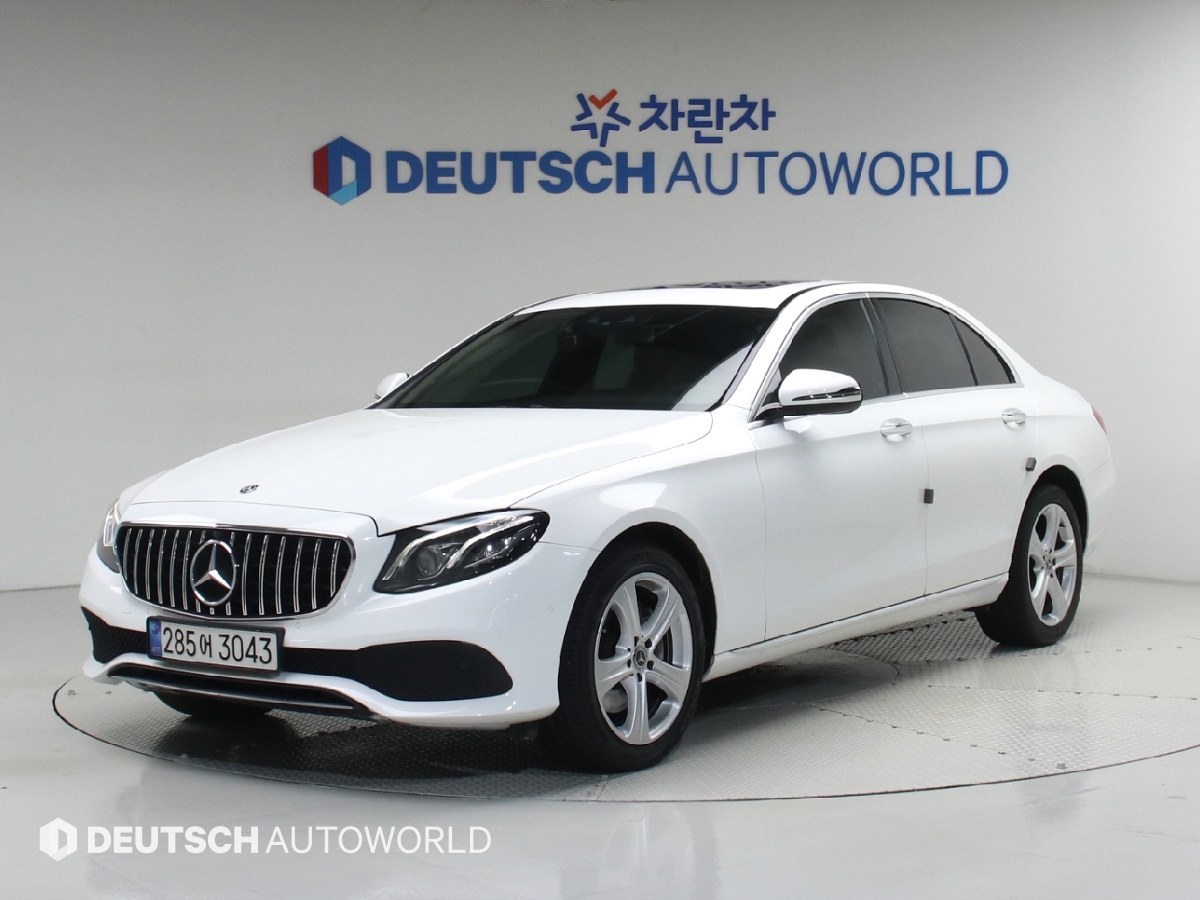 Mercedes-Benz E-Class E220d 4Maetik Avantgarde