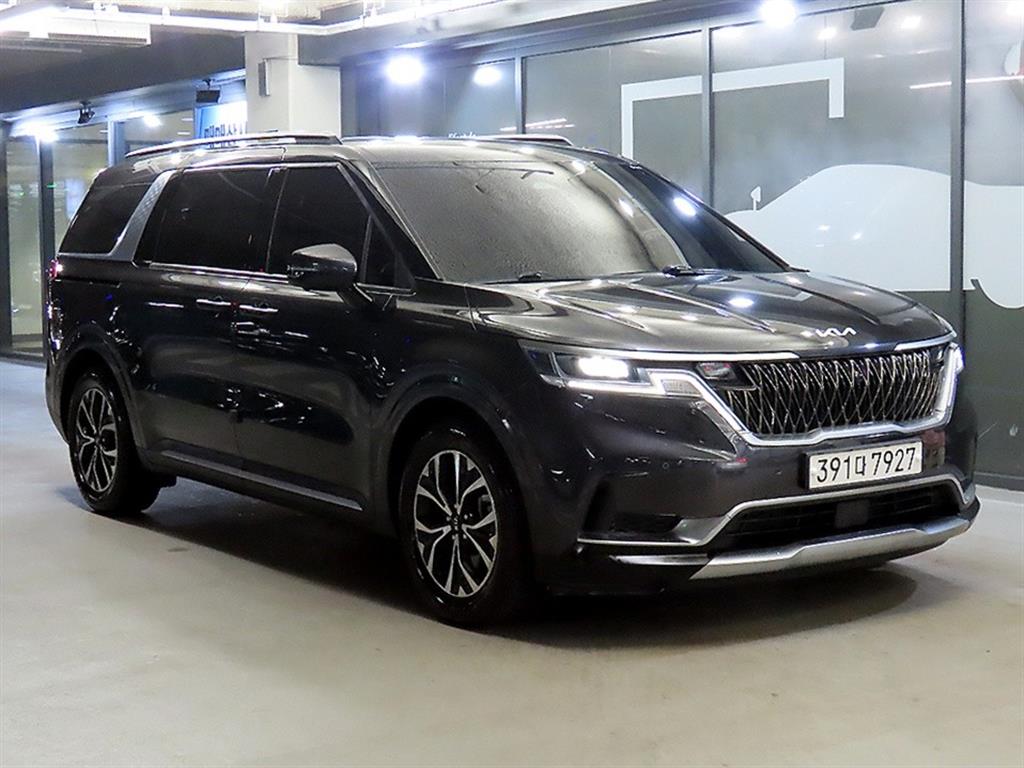 Kia Carnival 9 seats Noblesse
