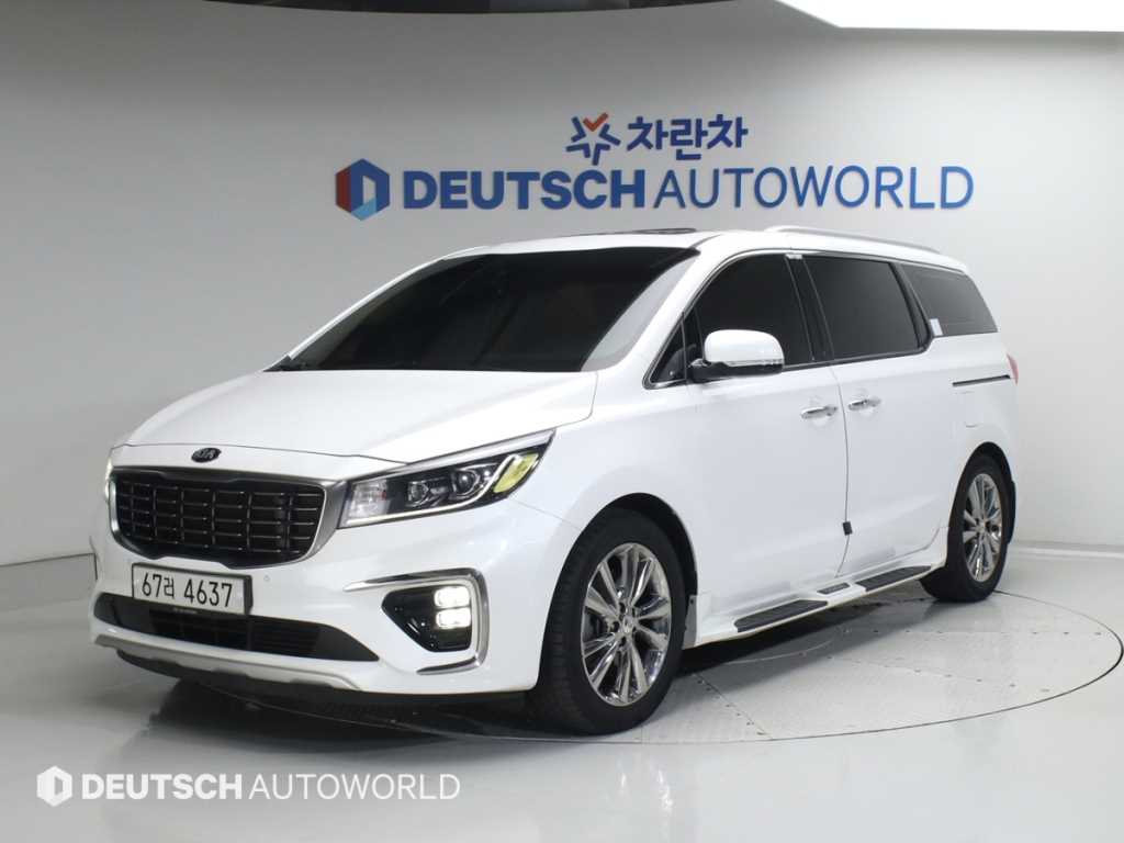Kia Carnival 9 seats Noblesse