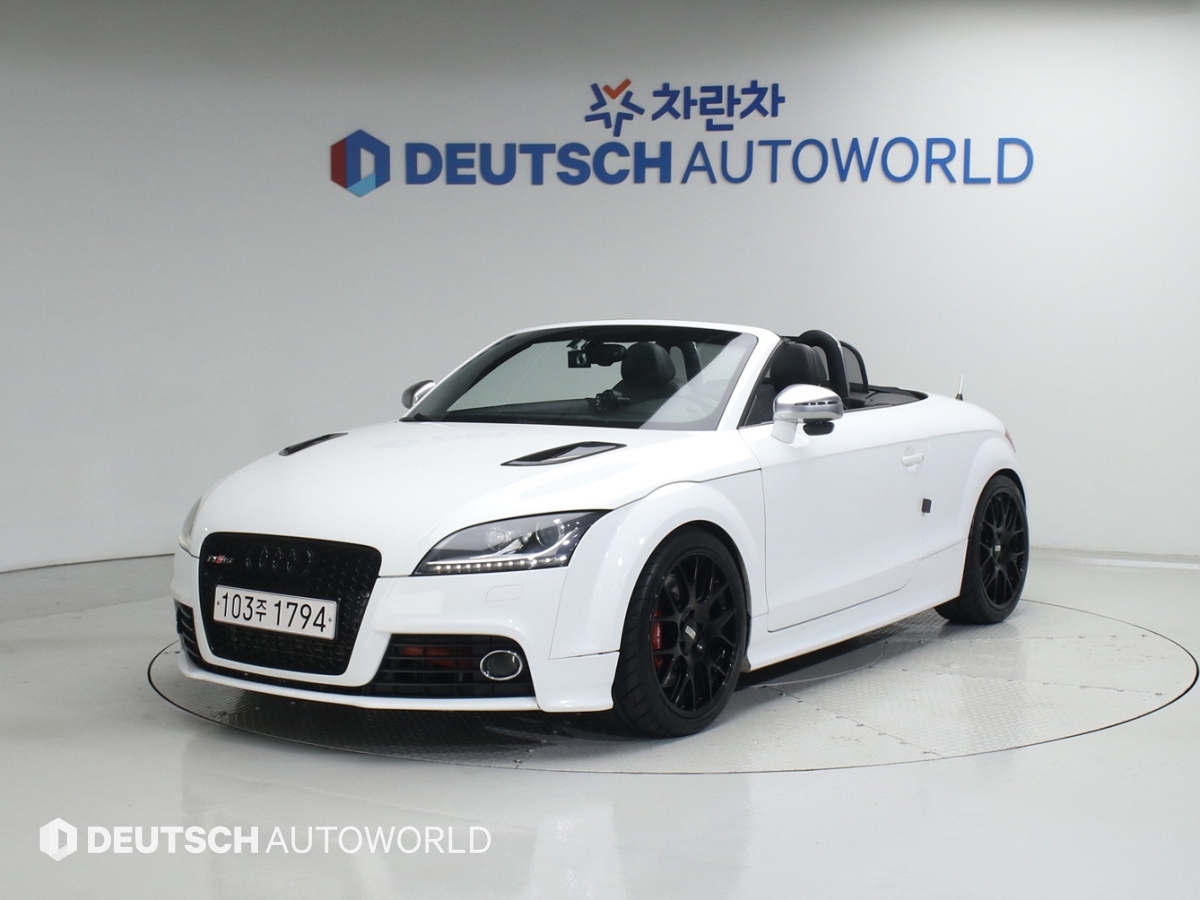 Audi TT Rodeuseuteo 2.0 TFSI Quattro