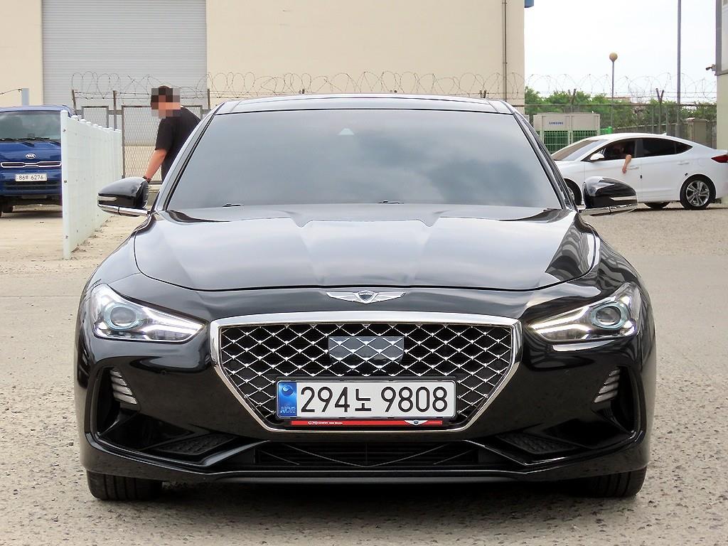 Genesis G70 2.0T Elite