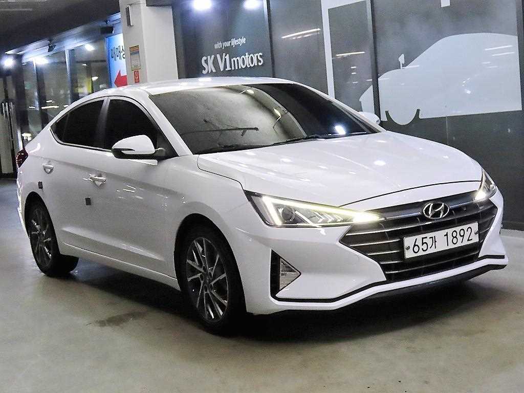 Hyundai Avante 1.6 Smart Choiseu