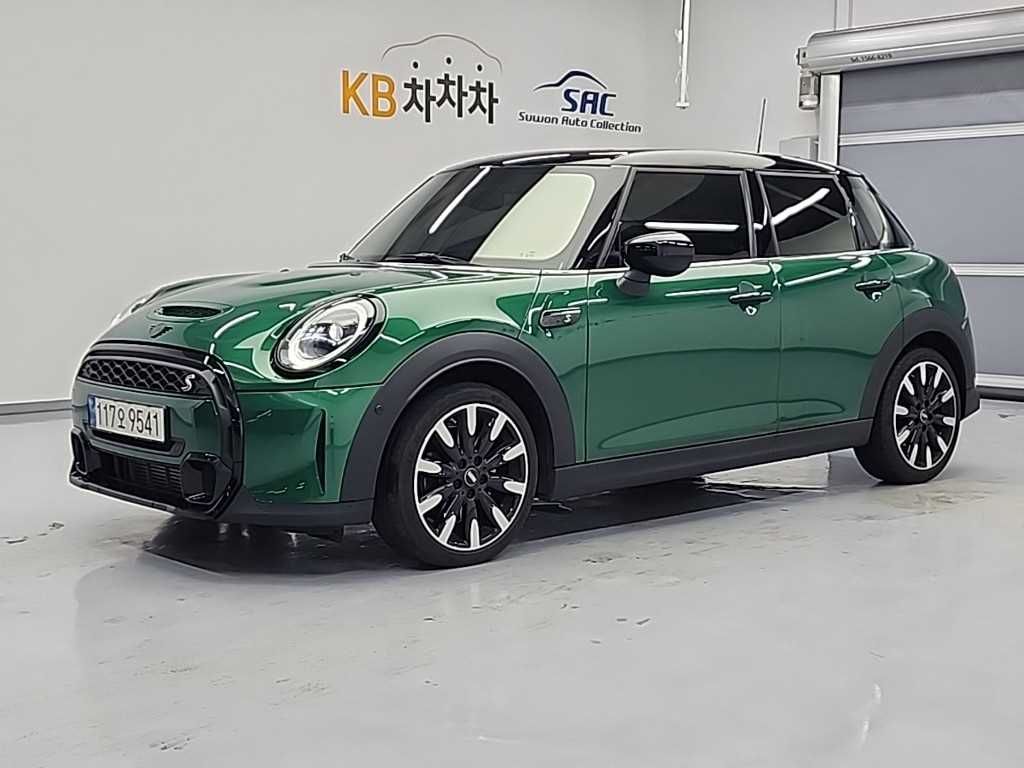 MINI Cooper 5 door 2.0 S Classic